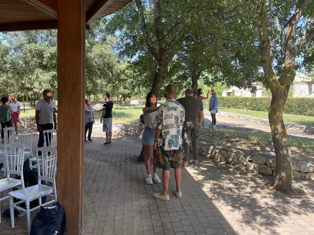 Pausa tra gli alberi